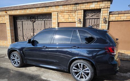 BMW X5, 2018 год, 5 400 000 рублей, 2 фотография