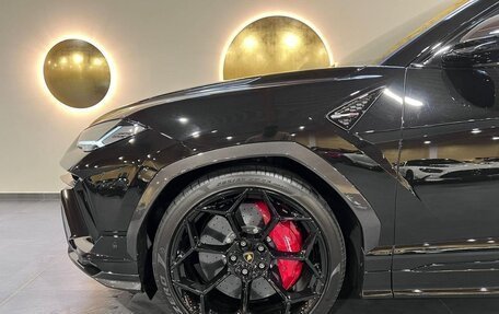 Lamborghini Urus I, 2024 год, 55 000 000 рублей, 3 фотография