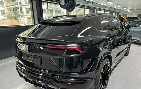 Lamborghini Urus I, 2024 год, 49 000 000 рублей, 3 фотография