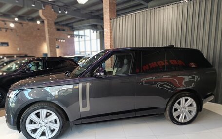 Land Rover Range Rover IV рестайлинг, 2023 год, 23 000 000 рублей, 2 фотография