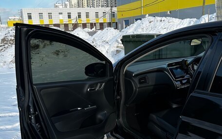 Honda Grace I, 2015 год, 1 400 000 рублей, 10 фотография