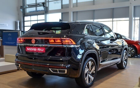 Volkswagen Teramont I, 2023 год, 7 824 000 рублей, 9 фотография