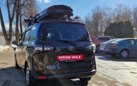 Toyota Sienta II, 2017 год, 1 690 000 рублей, 7 фотография