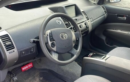 Toyota Prius, 2007 год, 800 000 рублей, 4 фотография