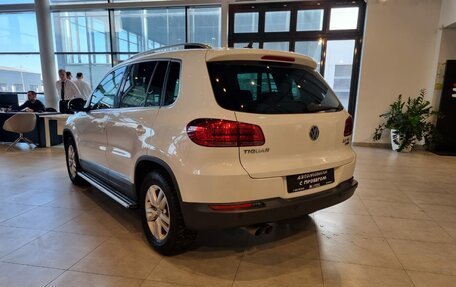 Volkswagen Tiguan I, 2015 год, 1 900 000 рублей, 3 фотография