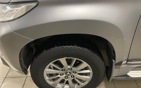 Mitsubishi Pajero Sport III рестайлинг, 2018 год, 3 200 000 рублей, 22 фотография
