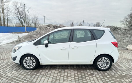 Opel Meriva, 2013 год, 900 000 рублей, 2 фотография