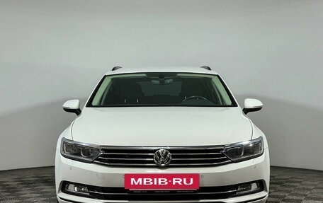 Volkswagen Passat B8 рестайлинг, 2016 год, 1 997 000 рублей, 2 фотография