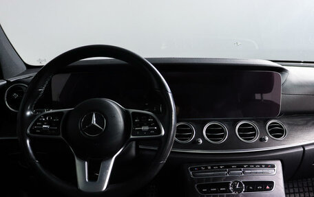 Mercedes-Benz E-Класс, 2019 год, 5 499 000 рублей, 12 фотография