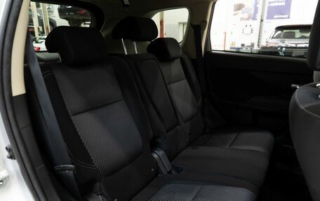 Mitsubishi Outlander III рестайлинг 3, 2018 год, 2 390 000 рублей, 4 фотография