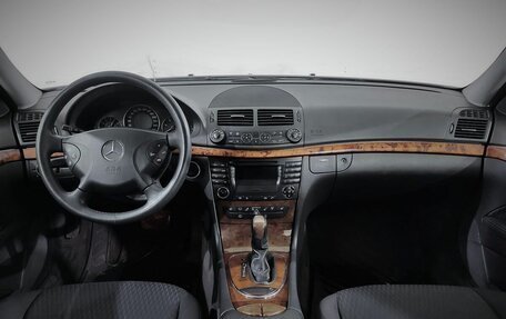 Mercedes-Benz E-Класс, 2005 год, 825 000 рублей, 5 фотография