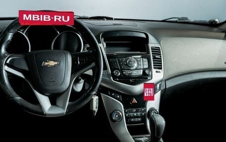 Chevrolet Cruze II, 2011 год, 780 200 рублей, 4 фотография