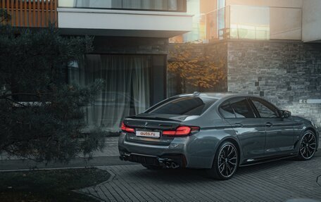 BMW 5 серия, 2020 год, 7 500 000 рублей, 2 фотография