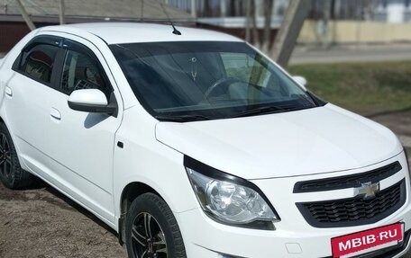 Chevrolet Cobalt II, 2013 год, 800 000 рублей, 2 фотография