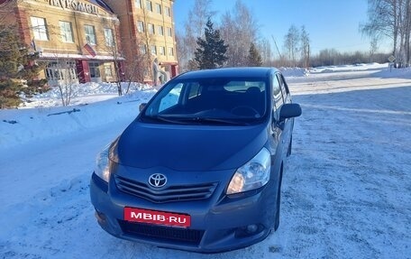 Toyota Verso I, 2012 год, 1 190 000 рублей, 7 фотография