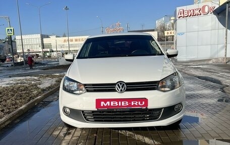 Volkswagen Polo VI (EU Market), 2014 год, 1 099 000 рублей, 2 фотография