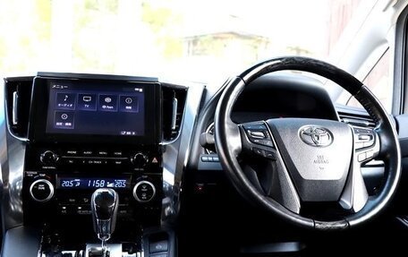 Toyota Alphard III, 2020 год, 3 675 000 рублей, 20 фотография