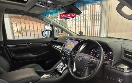Toyota Alphard III, 2020 год, 3 500 000 рублей, 7 фотография