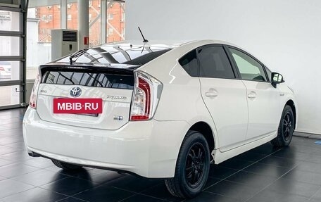 Toyota Prius, 2013 год, 1 350 000 рублей, 5 фотография