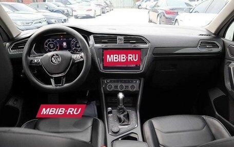 Volkswagen Tiguan II, 2020 год, 2 057 000 рублей, 8 фотография