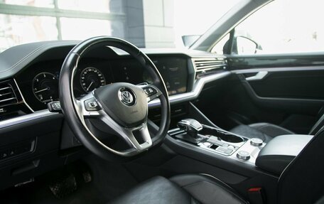 Volkswagen Touareg III, 2019 год, 5 490 000 рублей, 20 фотография