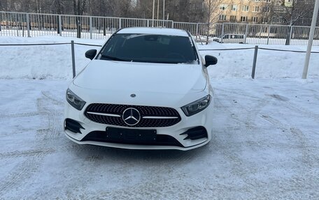 Mercedes-Benz A-Класс, 2020 год, 2 898 000 рублей, 4 фотография