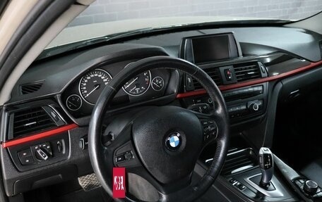 BMW 3 серия, 2013 год, 1 400 000 рублей, 14 фотография