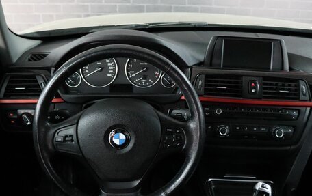 BMW 3 серия, 2013 год, 1 400 000 рублей, 19 фотография