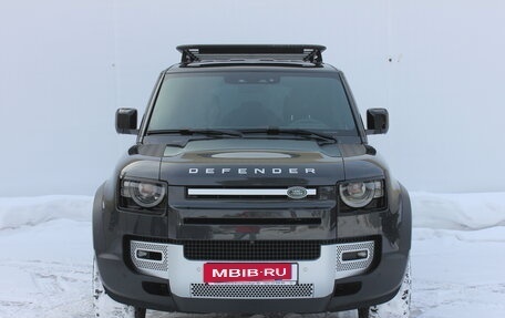 Land Rover Defender II, 2022 год, 9 900 000 рублей, 2 фотография