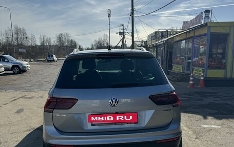 Volkswagen Tiguan II, 2018 год, 2 299 000 рублей, 5 фотография