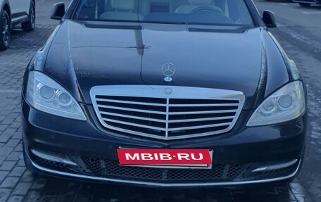 Mercedes-Benz S-Класс, 2012 год, 2 500 000 рублей, 15 фотография