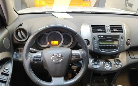Toyota RAV4, 2011 год, 1 581 000 рублей, 5 фотография