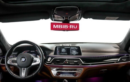 BMW 7 серия, 2018 год, 10 300 000 рублей, 15 фотография