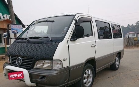 SsangYong Istana, 2002 год, 370 000 рублей, 2 фотография