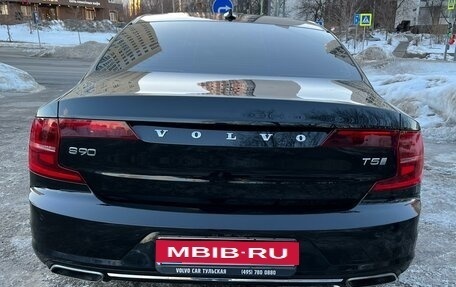 Volvo S90 II рестайлинг, 2018 год, 3 500 000 рублей, 2 фотография