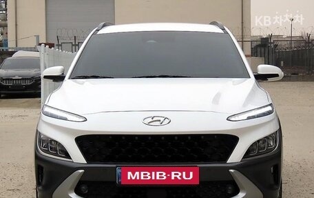 Hyundai Kona I, 2021 год, 1 880 000 рублей, 2 фотография