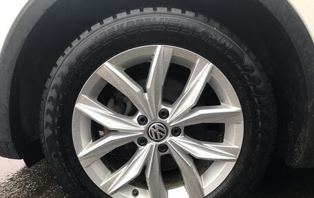 Volkswagen Tiguan II, 2017 год, 2 049 000 рублей, 26 фотография