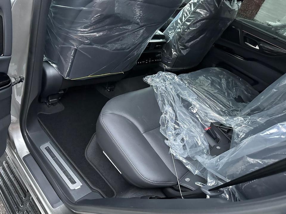 Lexus LX III рестайлинг 2, 2024 год, 21 800 000 рублей, 5 фотография
