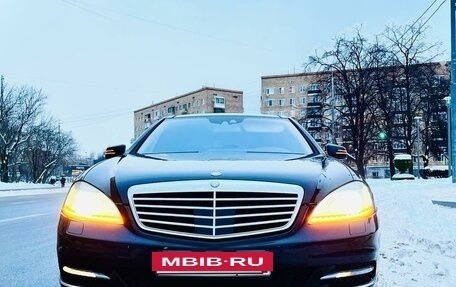 Mercedes-Benz S-Класс, 2011 год, 1 650 000 рублей, 2 фотография