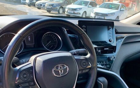 Toyota Camry, 2021 год, 3 399 000 рублей, 12 фотография