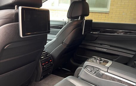 BMW 7 серия, 2013 год, 2 800 000 рублей, 9 фотография