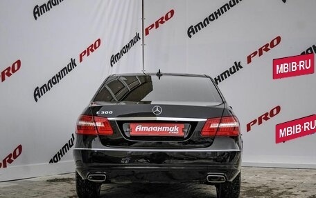 Mercedes-Benz E-Класс, 2012 год, 1 900 000 рублей, 8 фотография