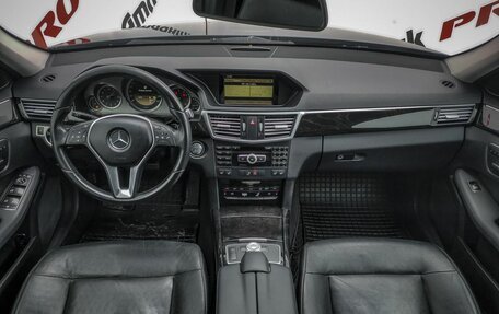 Mercedes-Benz E-Класс, 2012 год, 1 900 000 рублей, 15 фотография