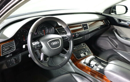 Audi A8, 2011 год, 1 550 000 рублей, 14 фотография
