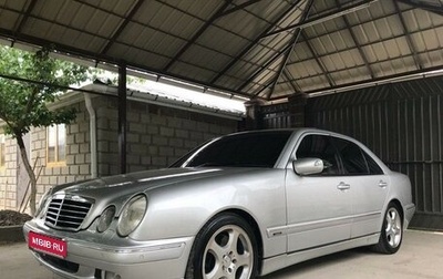 Mercedes-Benz E-Класс, 2001 год, 730 000 рублей, 1 фотография