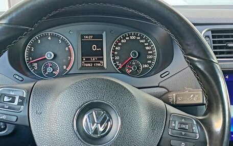 Volkswagen Jetta VI, 2013 год, 1 210 000 рублей, 5 фотография