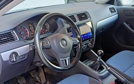 Volkswagen Jetta VI, 2013 год, 1 210 000 рублей, 14 фотография