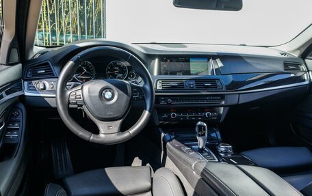 BMW 5 серия, 2016 год, 2 399 000 рублей, 13 фотография