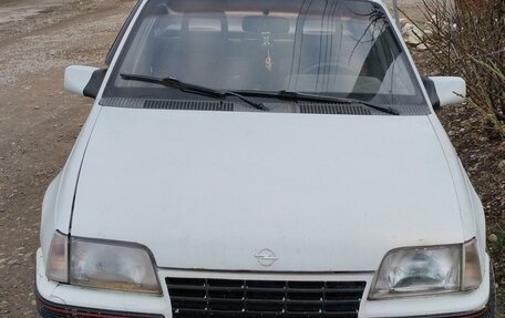Opel Kadett E рестайлинг, 1987 год, 90 000 рублей, 4 фотография