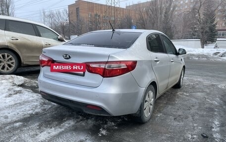 KIA Rio III рестайлинг, 2013 год, 1 050 000 рублей, 2 фотография